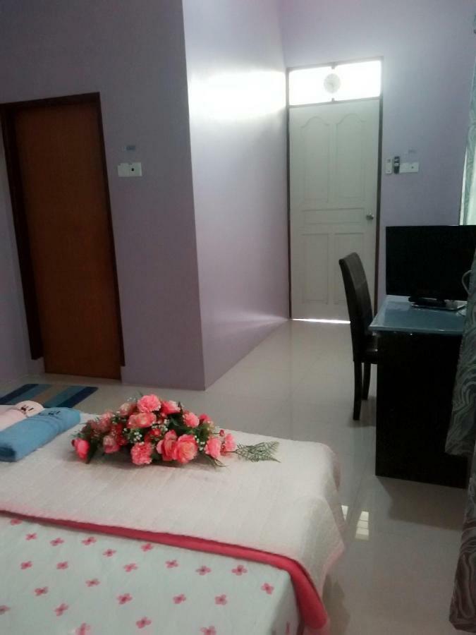 Penginapan Mycj - Roomstay Куала Теренгану Екстериор снимка